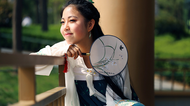 西安曲江古典汉服美女写真