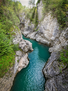 德国峡谷山水风景