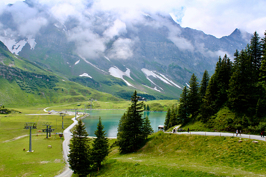 桌面壁纸绿色山水风景