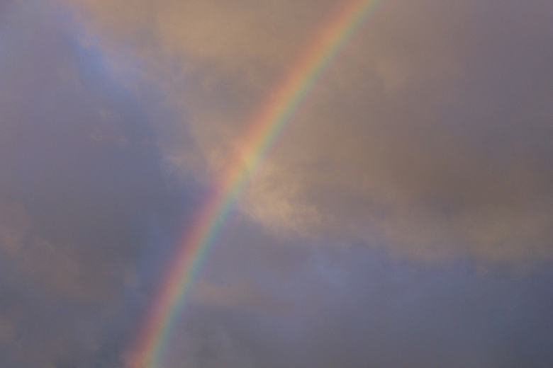 雨后天空彩虹