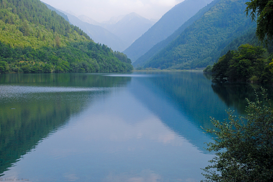 湖泊山水风景