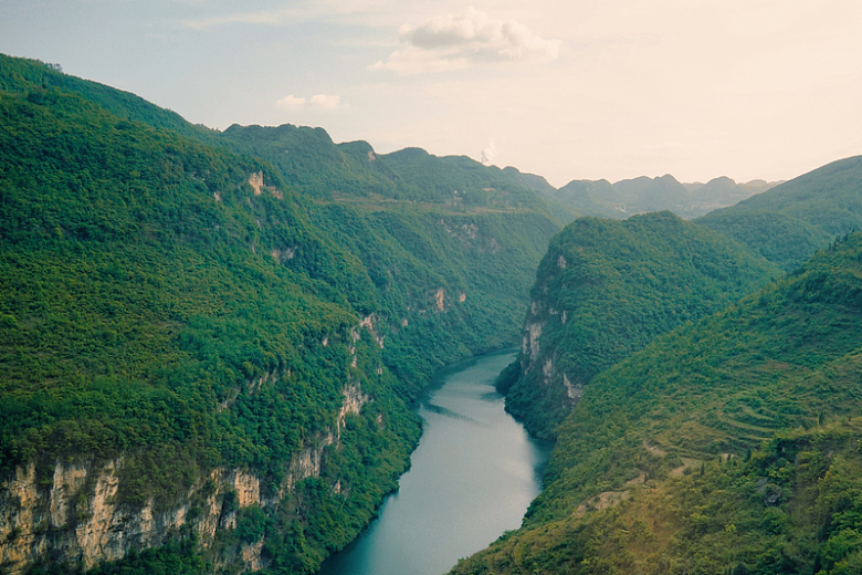 贵州深山峡谷山水风景