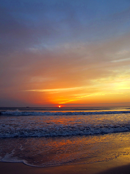 海边炽热的日落