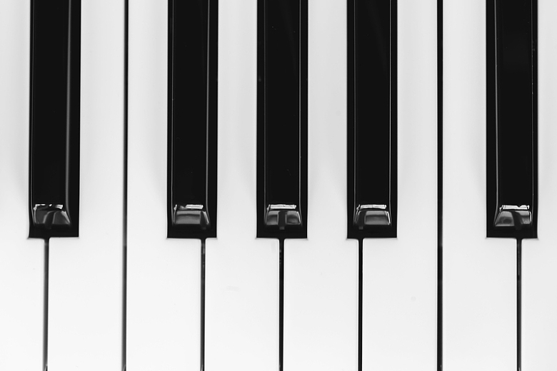 黑白色钢琴立体黑白键