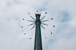 嘉年华秋千旋转