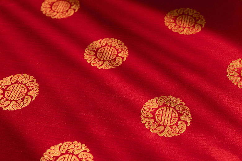 红锦上的金花纹