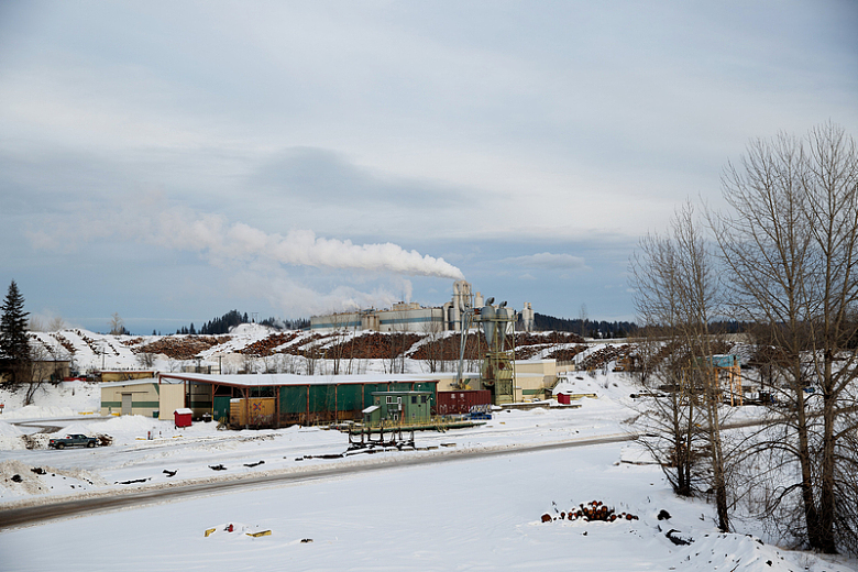 冬天雪地工业工厂