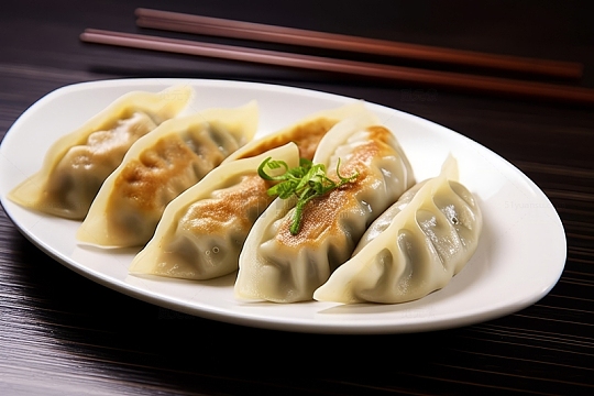 手工煎饺食物