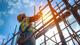 建筑工地钢筋钢管搭建工人劳动人物形象
