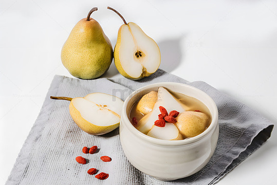 清炖枸杞梨汤AI摄影图