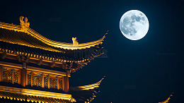 中国古建筑与满月夜景
