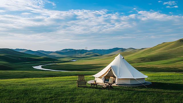 草原露营帐篷