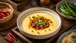 经典中式水蒸蛋配小葱香油家常风味美食