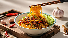腌子干拌面香辣劲道风味独特