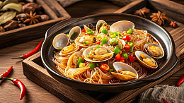 香辣花甲粉充满海鲜风味
