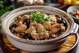 小鸡炖蘑菇美食