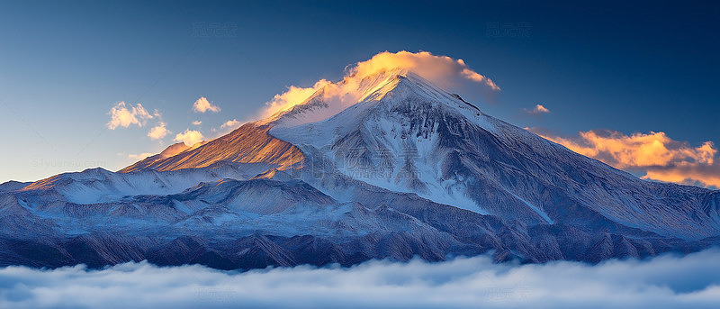 高原山峰自然风光