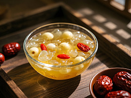 温馨银耳莲子羹美食摄影