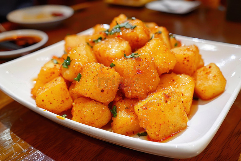 一盘炸土豆块
