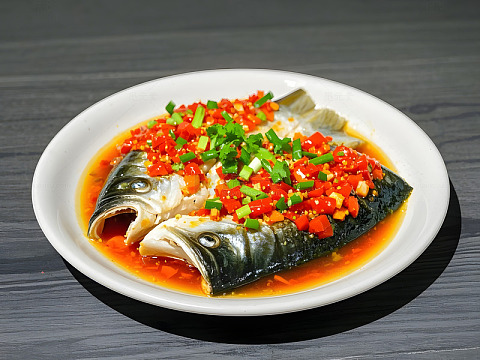 鲜香剁椒鱼头特写美食摄影