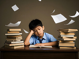 学习压力下的疲惫男孩儿童教育摄影