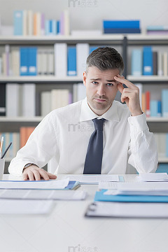 上班太烦的图片