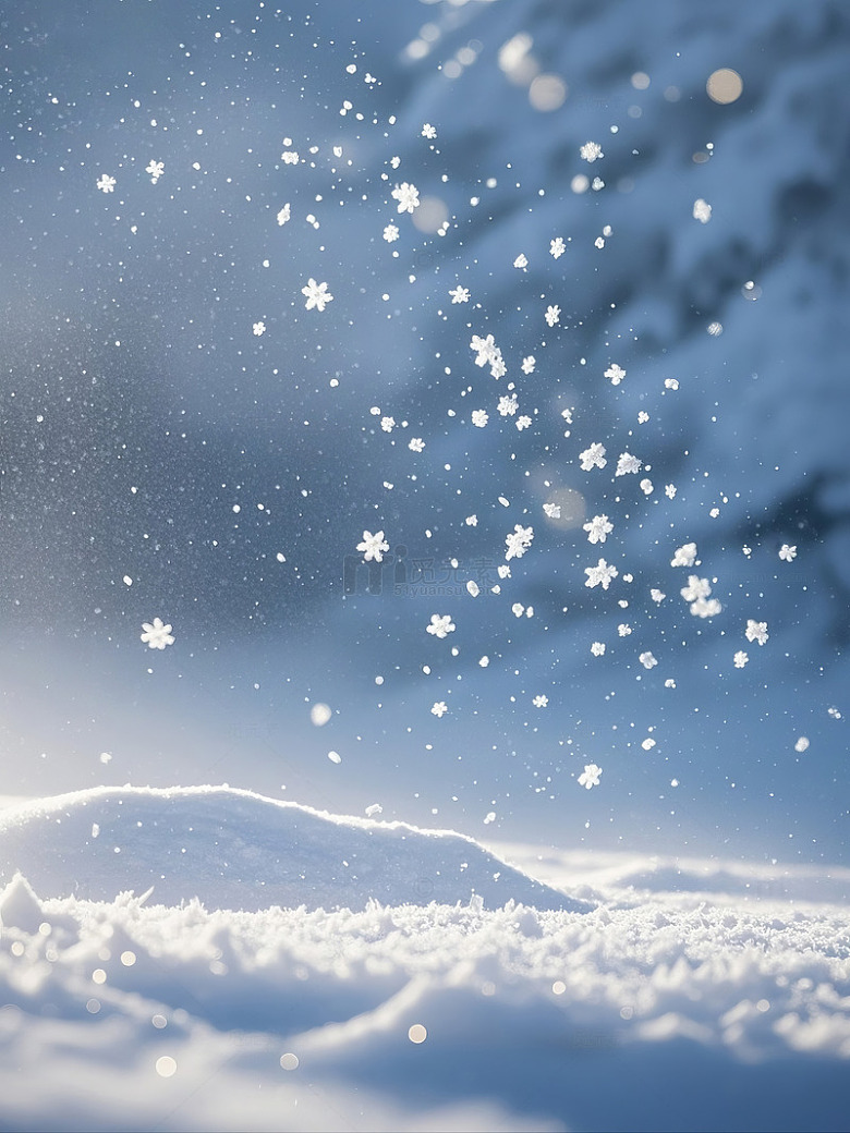 雪山雪花飘落瞬间