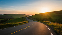 在远方朝阳晨起风景照片