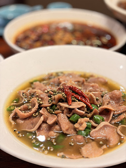 中式辣炒猪肚美食摄影