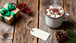 冬日节日温馨礼物热饮