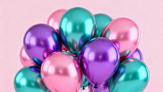 色彩鲜艳的气球簇拥在一起