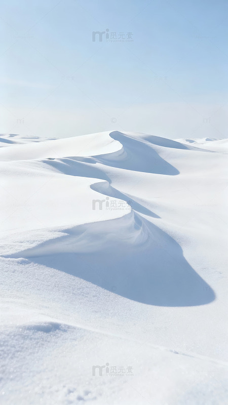 雪原沙丘光影交错图片