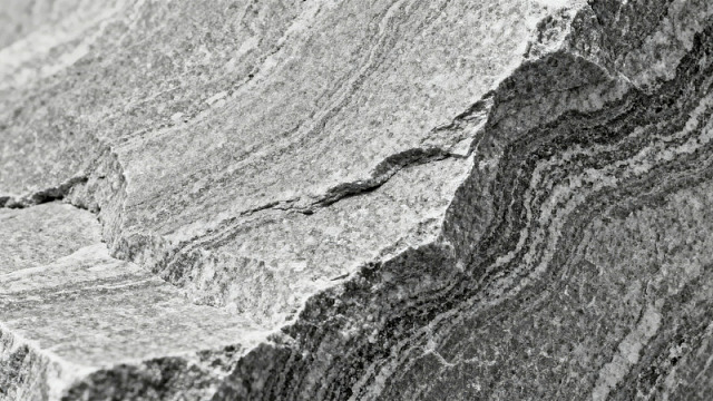 岩石纹理特写黑白画面