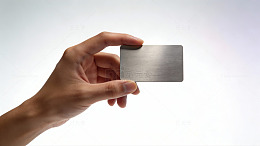 手持金属质感名片37