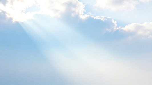 天空光束云彩