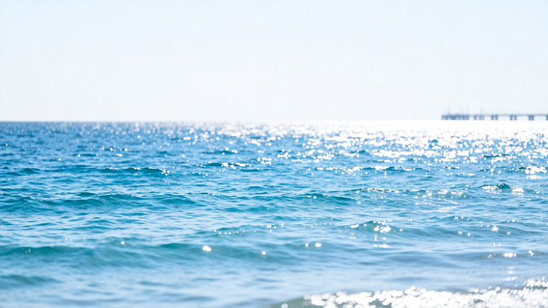海滨风光碧波荡漾