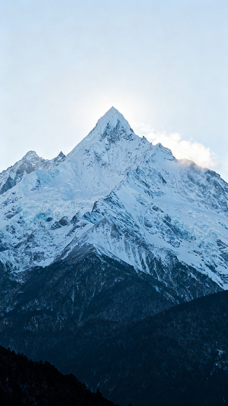 写实风雪山峰自然风光素材