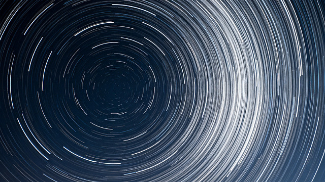 星空风星轨旋转背景素材