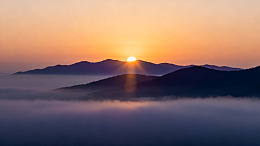风日出山峦云海自然风景素材