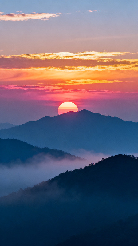 写实风日出山峦云海风景素材