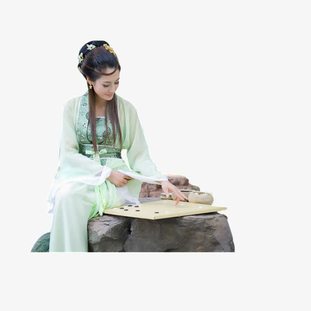 下棋的绿衣美女
