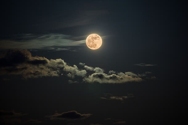 夜景月亮云朵中秋节日