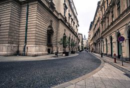 转角路口艺术建筑