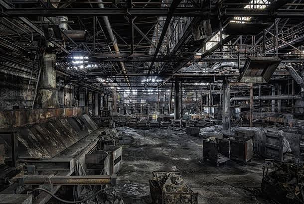黑色废旧的工厂场景