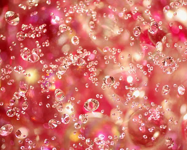 粉色梦幻漂浮钻石