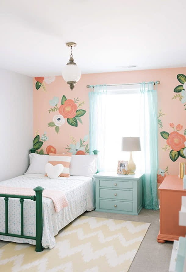粉色背景花朵壁纸居家卧室温馨