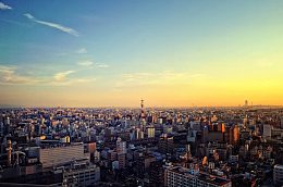 整齐现代都市清晨