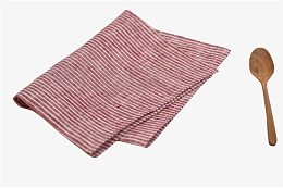 红色条纹餐布木勺