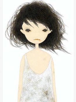 头发混乱的女孩