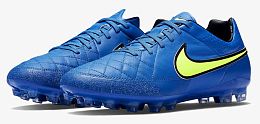 蓝色NIKE鞋